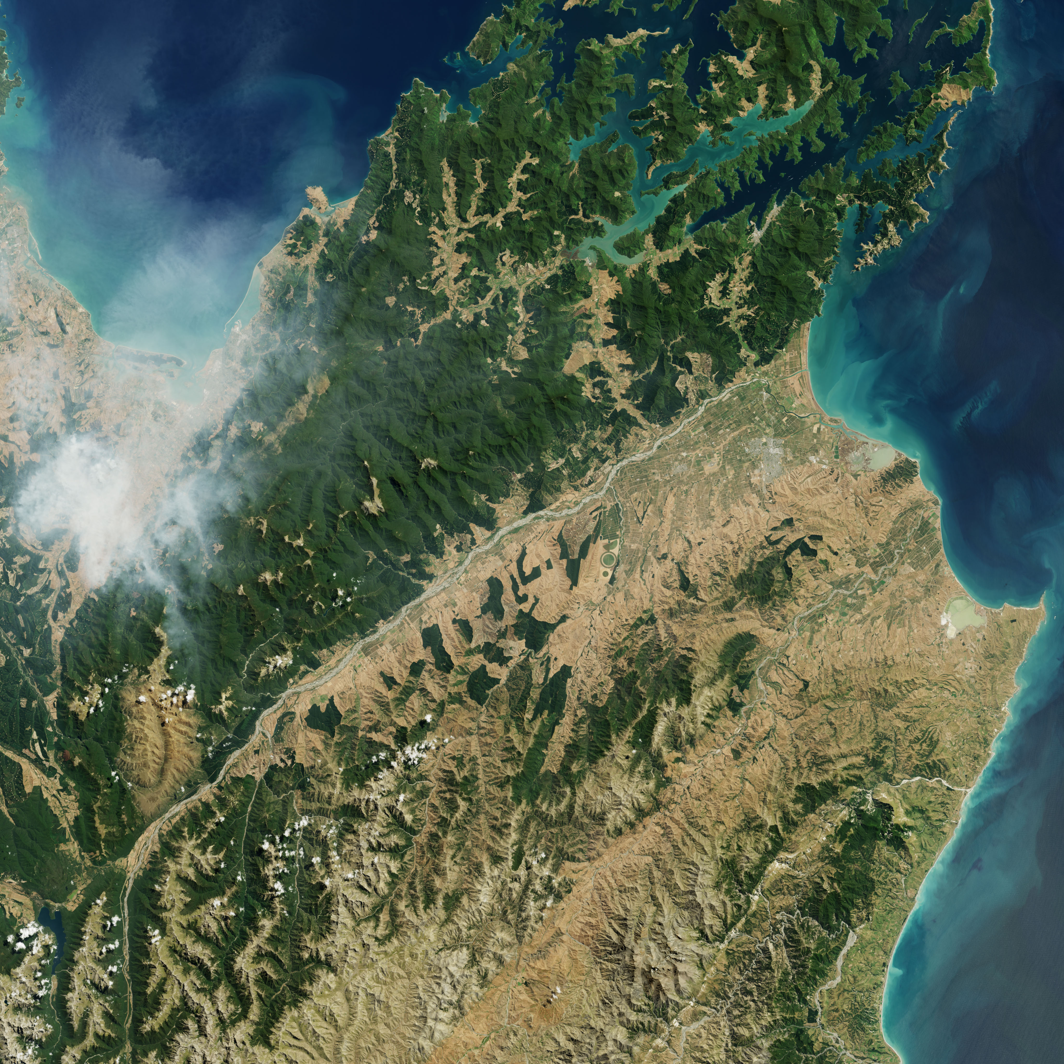 Fires Burn in Parched New Zealand - related image preview