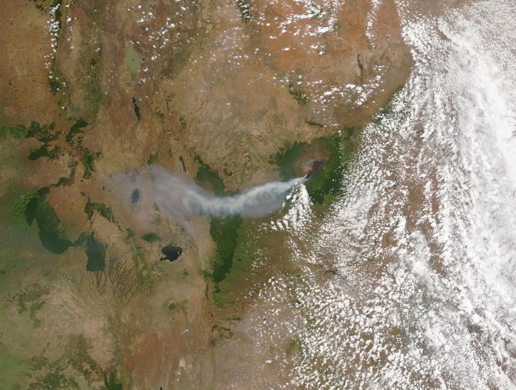 Fire on Mount Kenya - related image preview