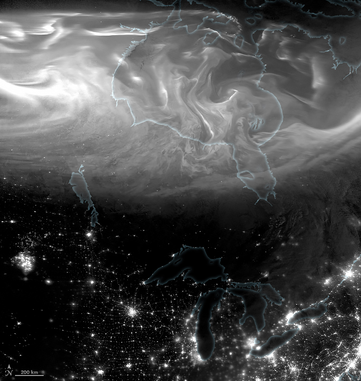 Dazzling Spring Aurora over Hudson Bay - related image preview