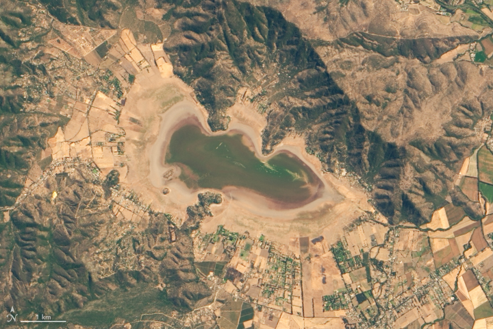Lake Aculeo Dries Up - related image preview