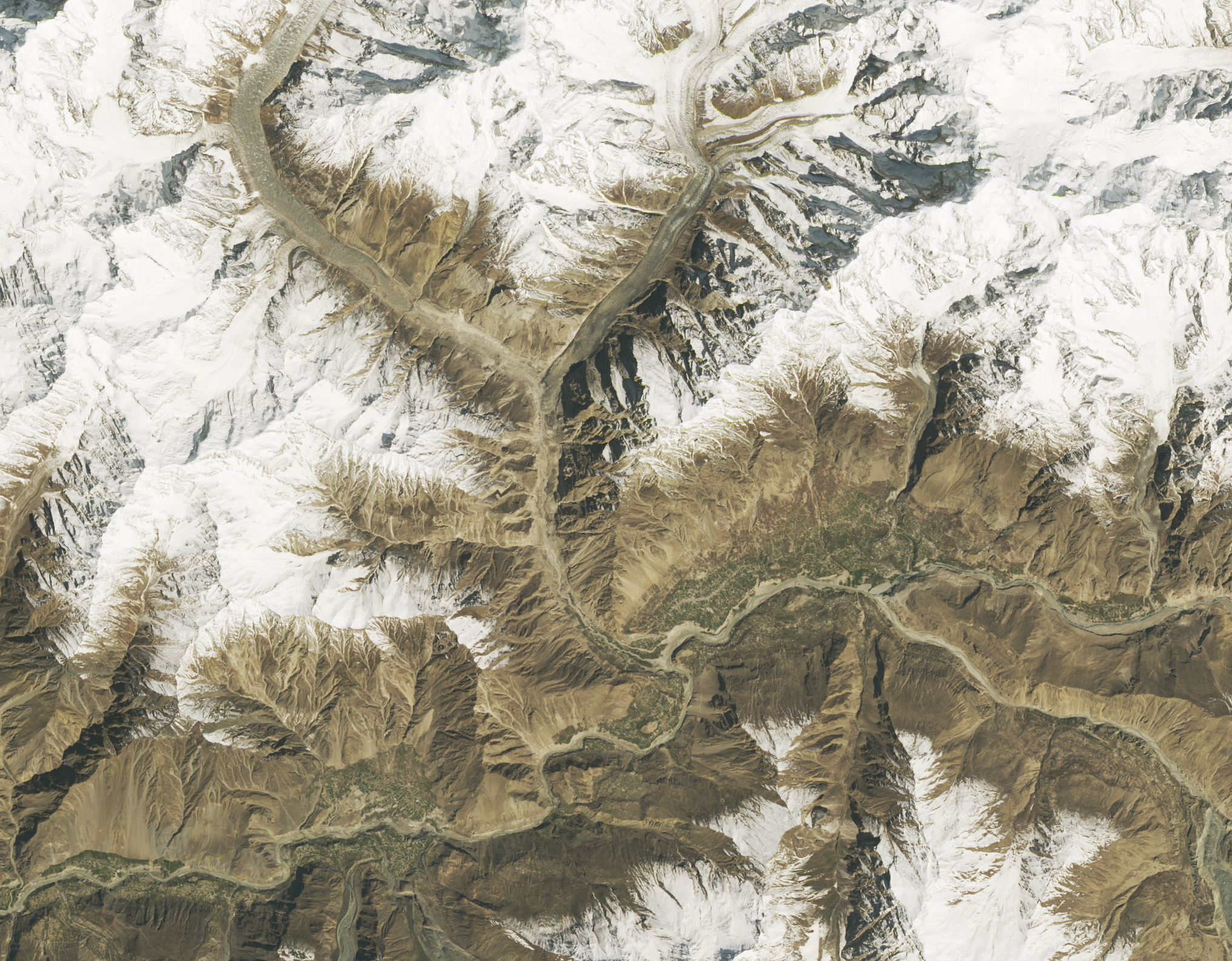 Surging Glacier Creates a New Lake - related image preview