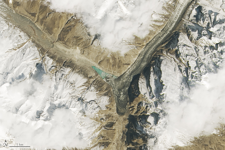 Surging Glacier Creates a New Lake