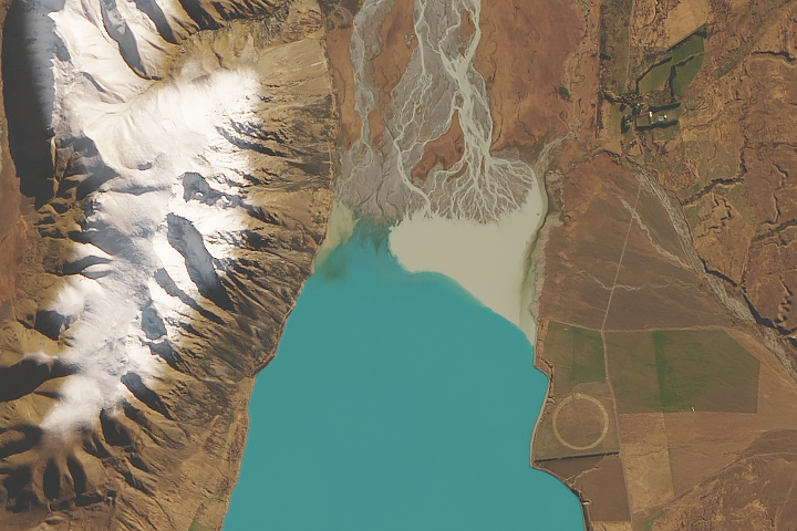 How Glaciers Turn Lakes Turquoise