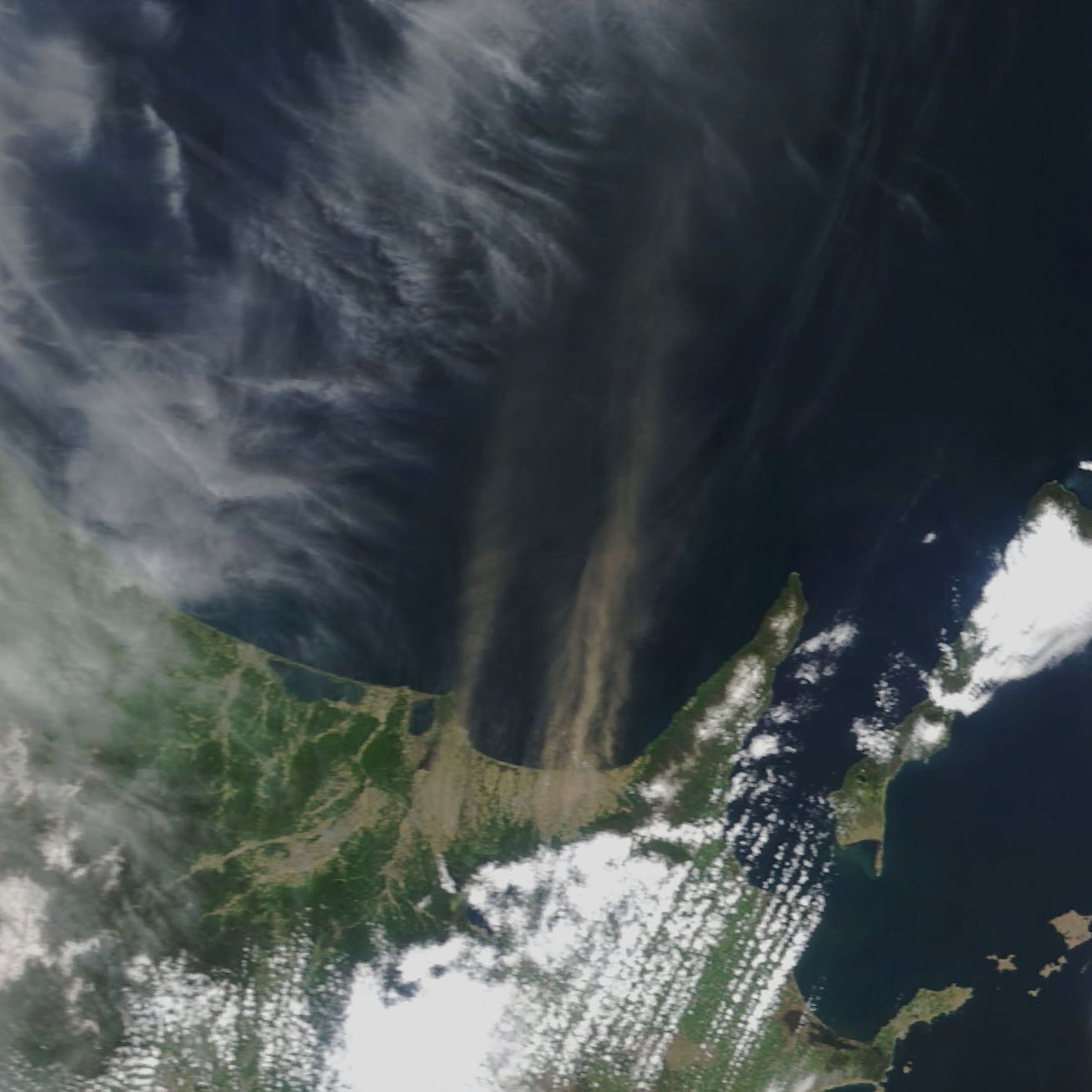 Dust Storm in Hokkaido - related image preview