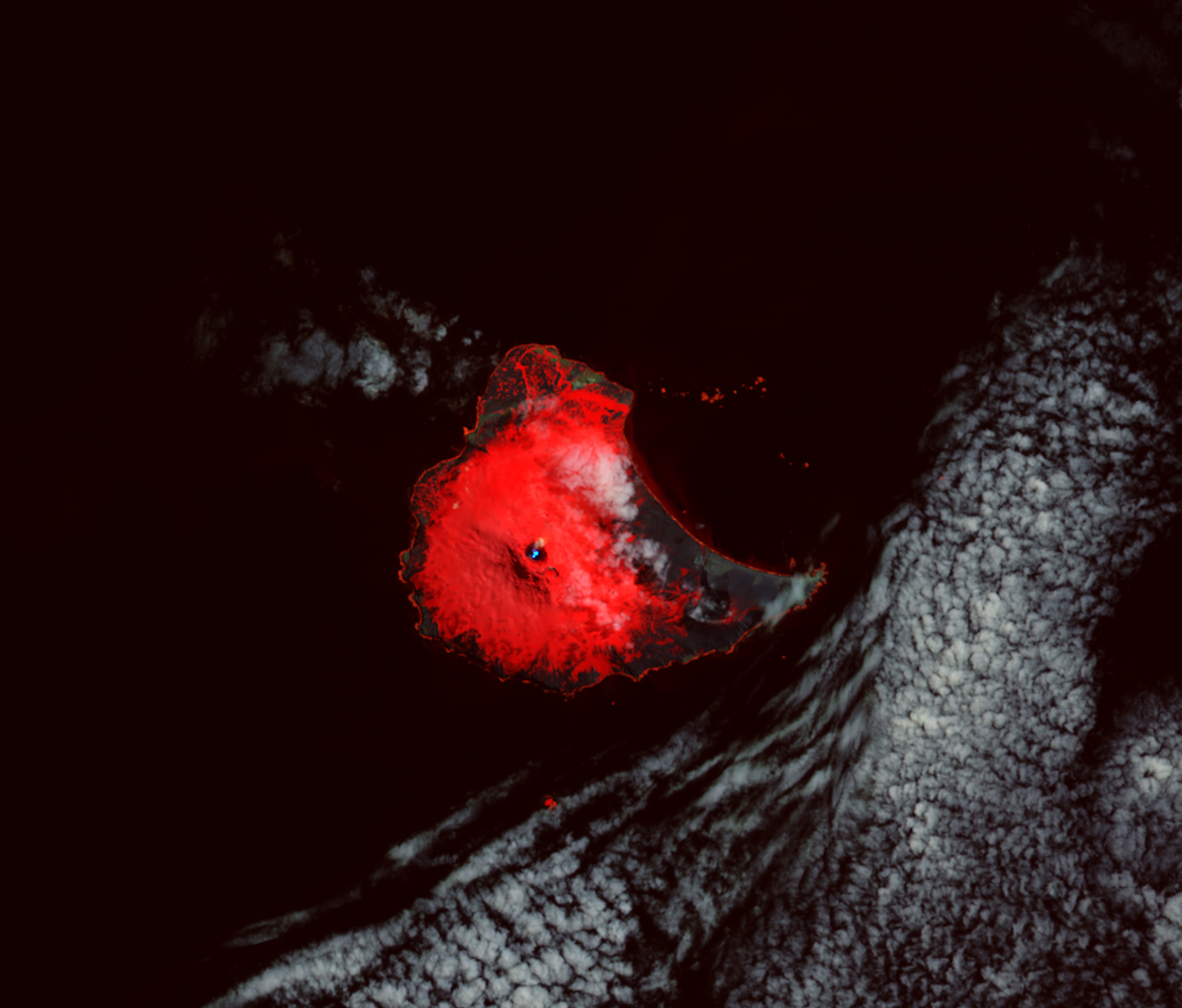 Lava Lake Discovered on Mount Michael - related image preview