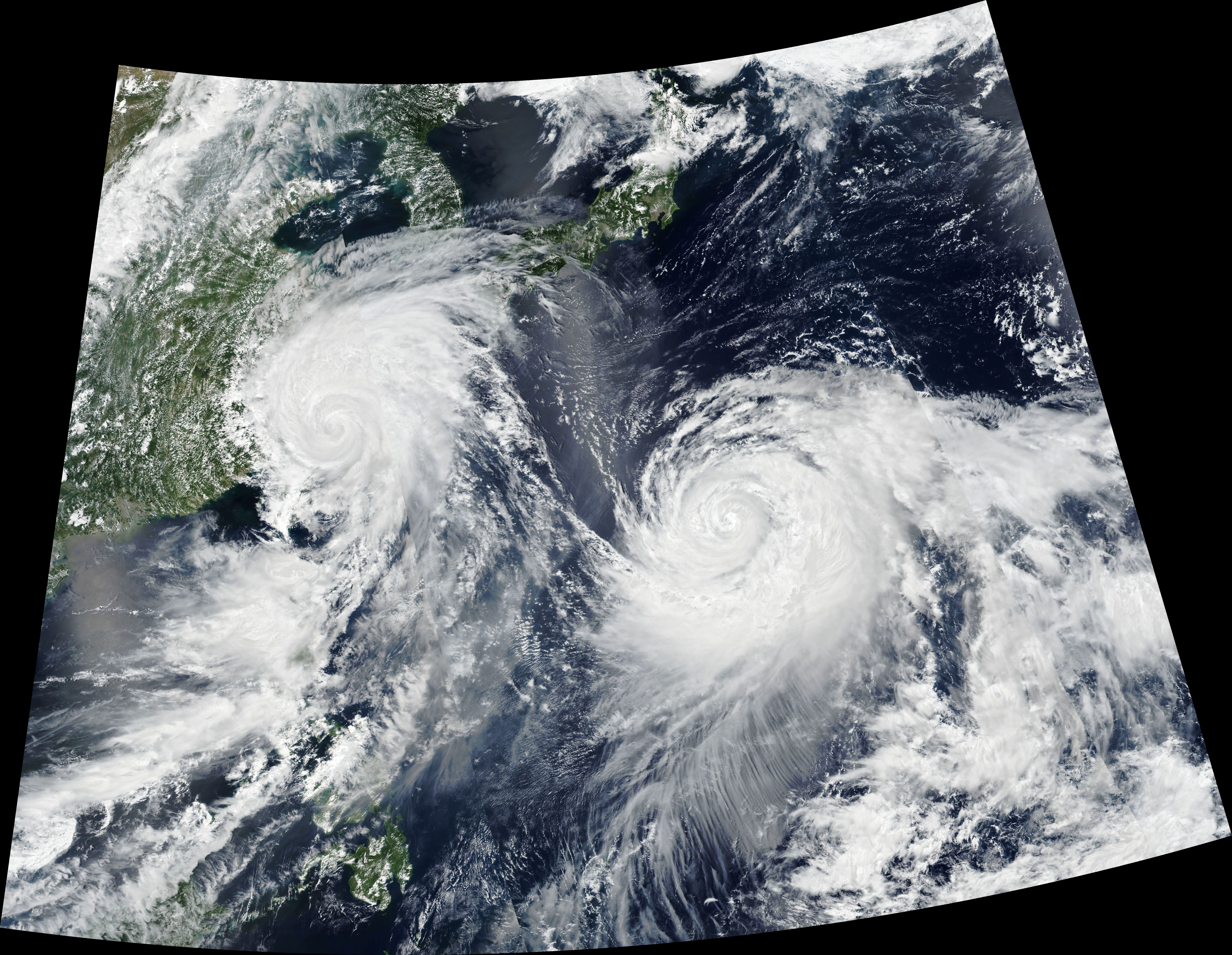 Typhoon Lekima Nears China - related image preview
