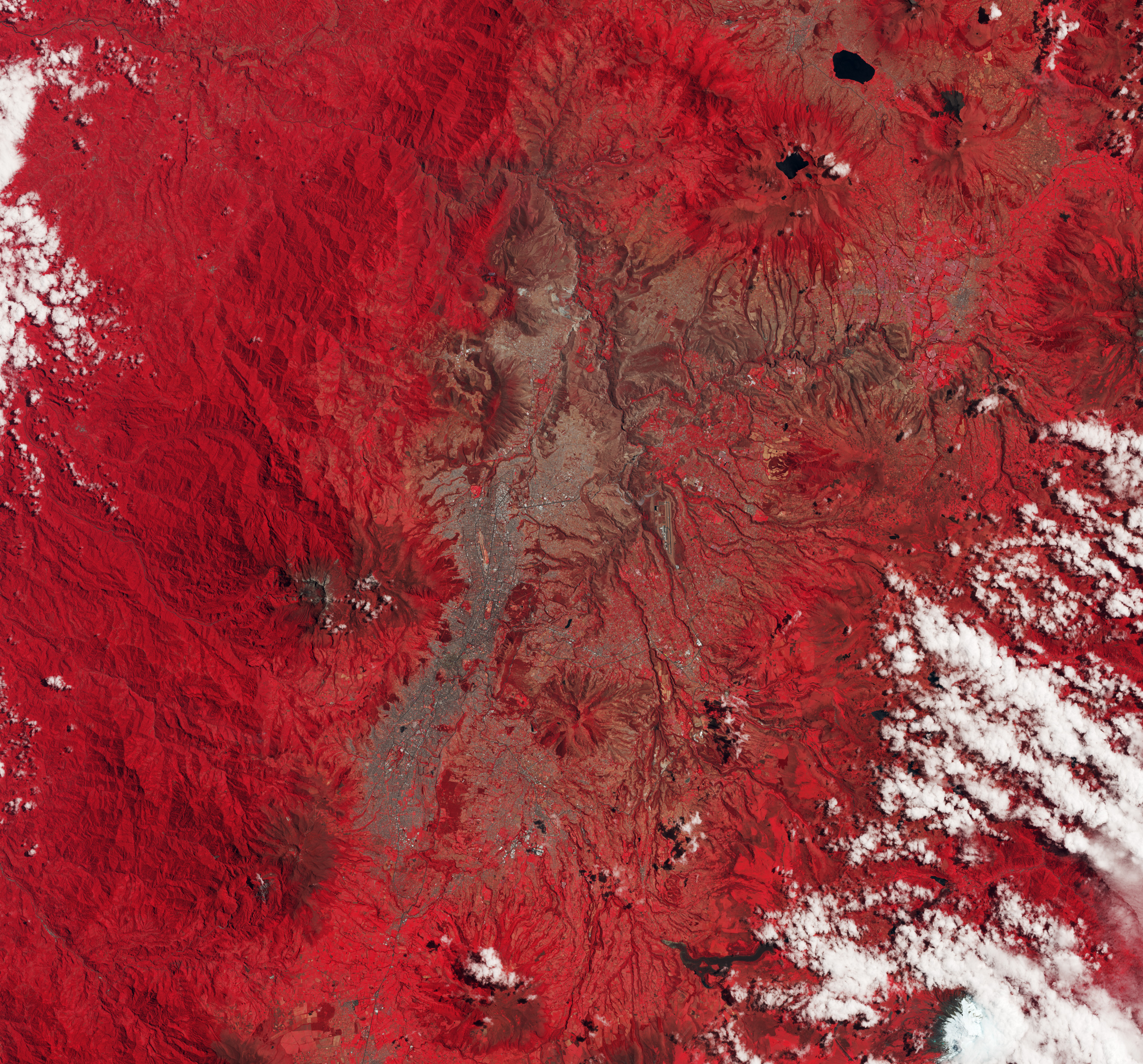 Three Decades of Urban Expansion in Quito - related image preview