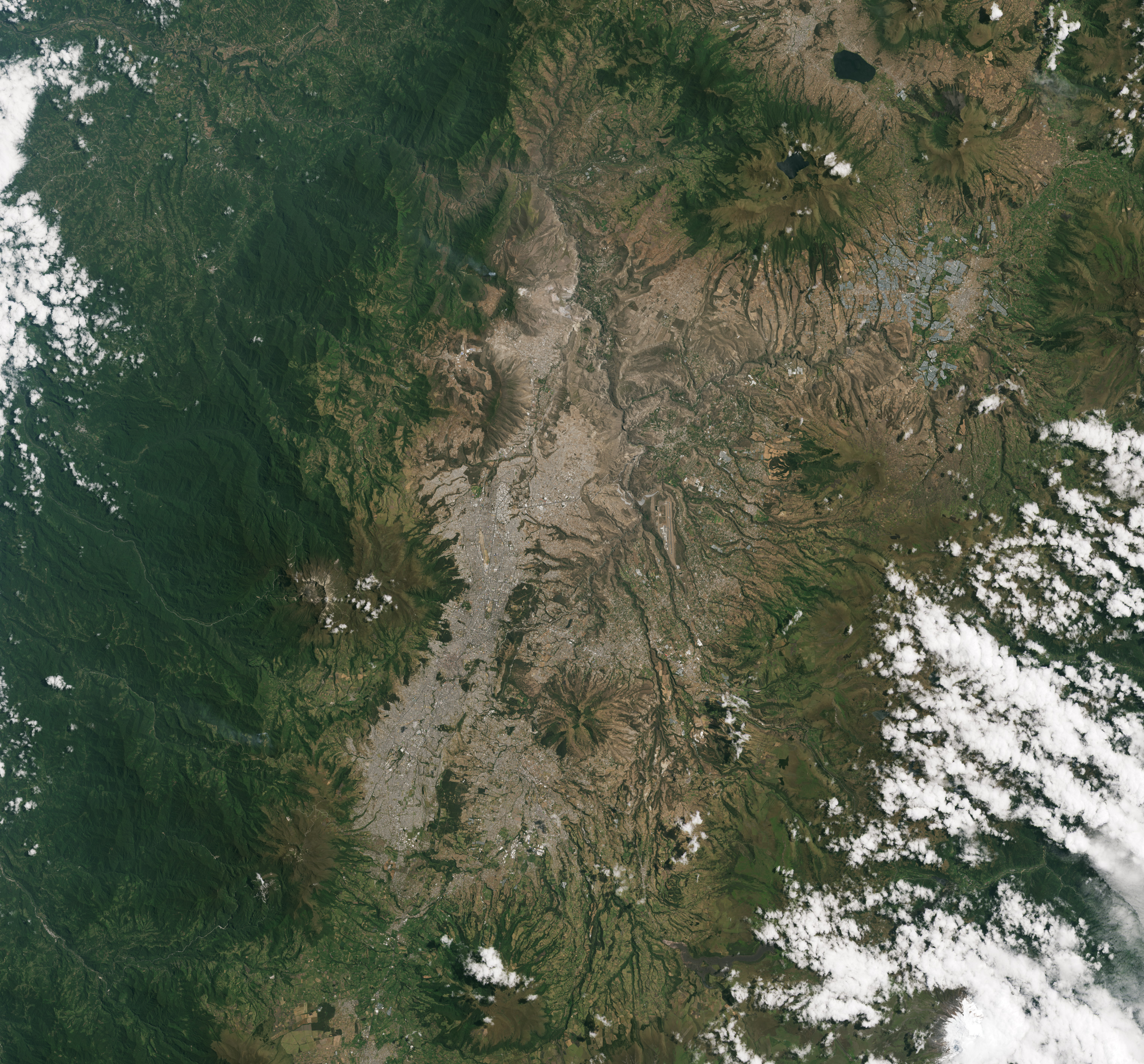 Three Decades of Urban Expansion in Quito - related image preview