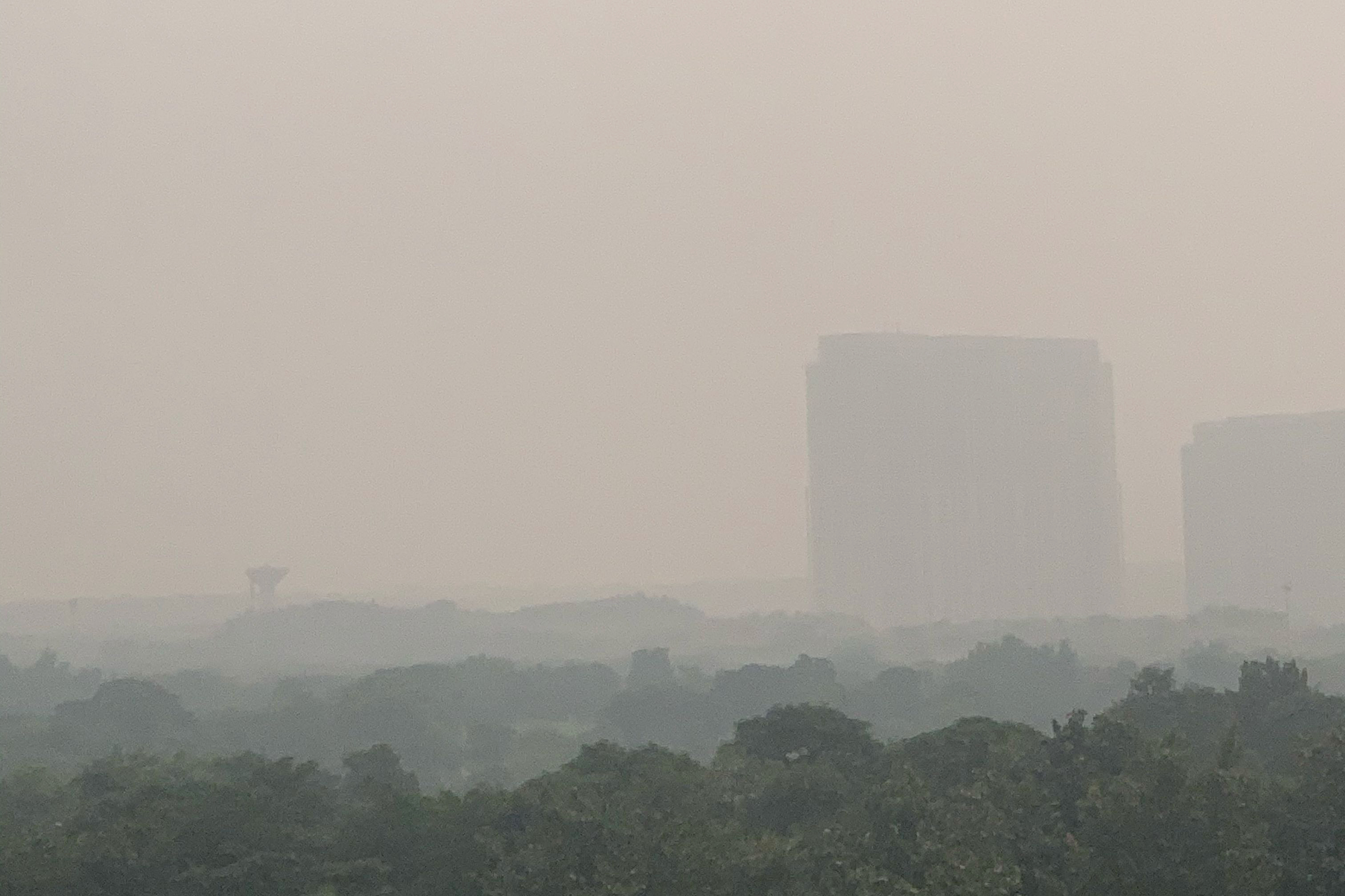 Haze Smothers Northern India - related image preview