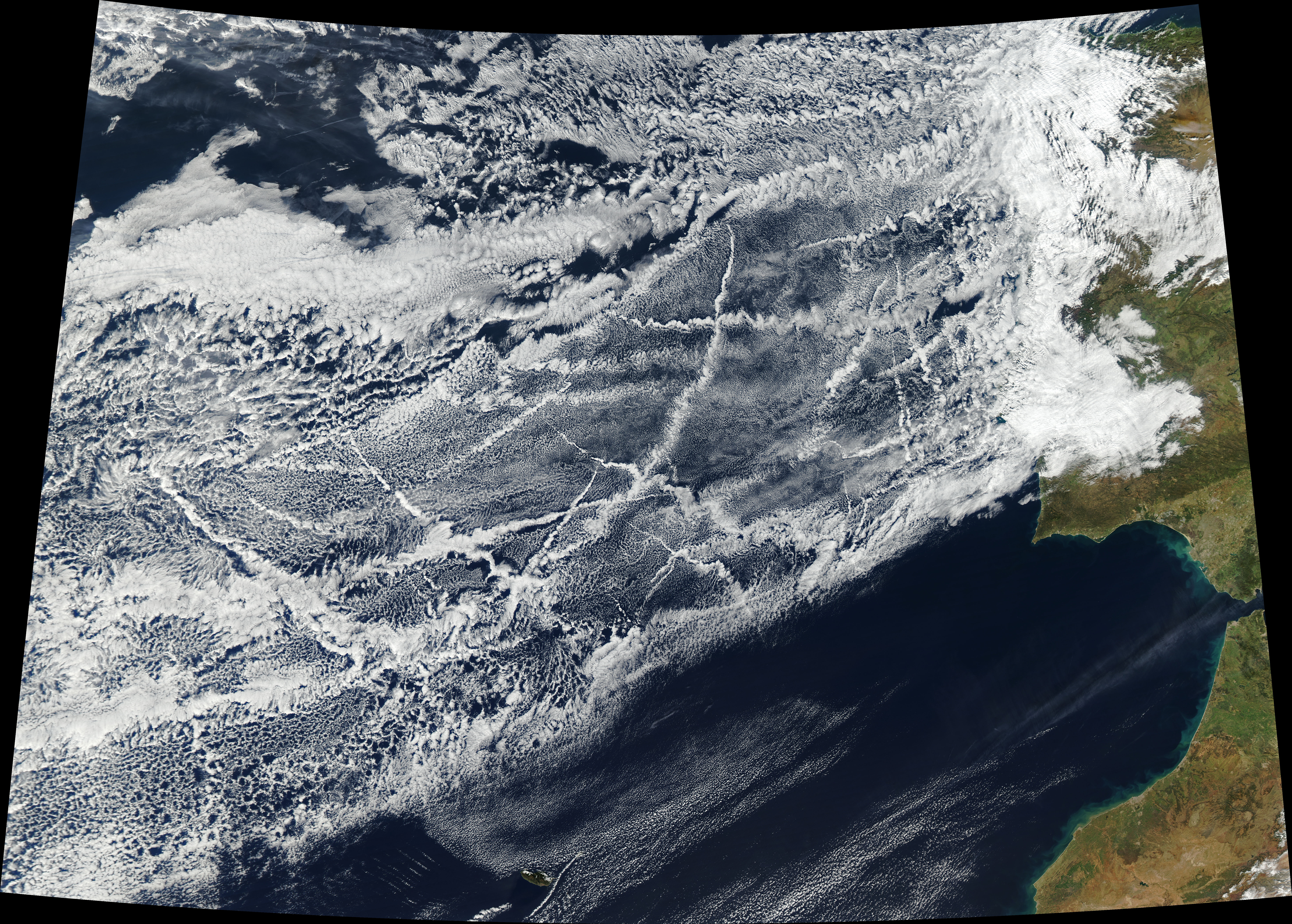 Cloud Changes in Busy Ship Corridors - related image preview