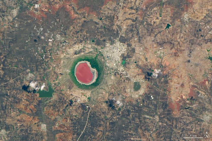 Lonar Lake Tries On a Rosy Color - related image preview