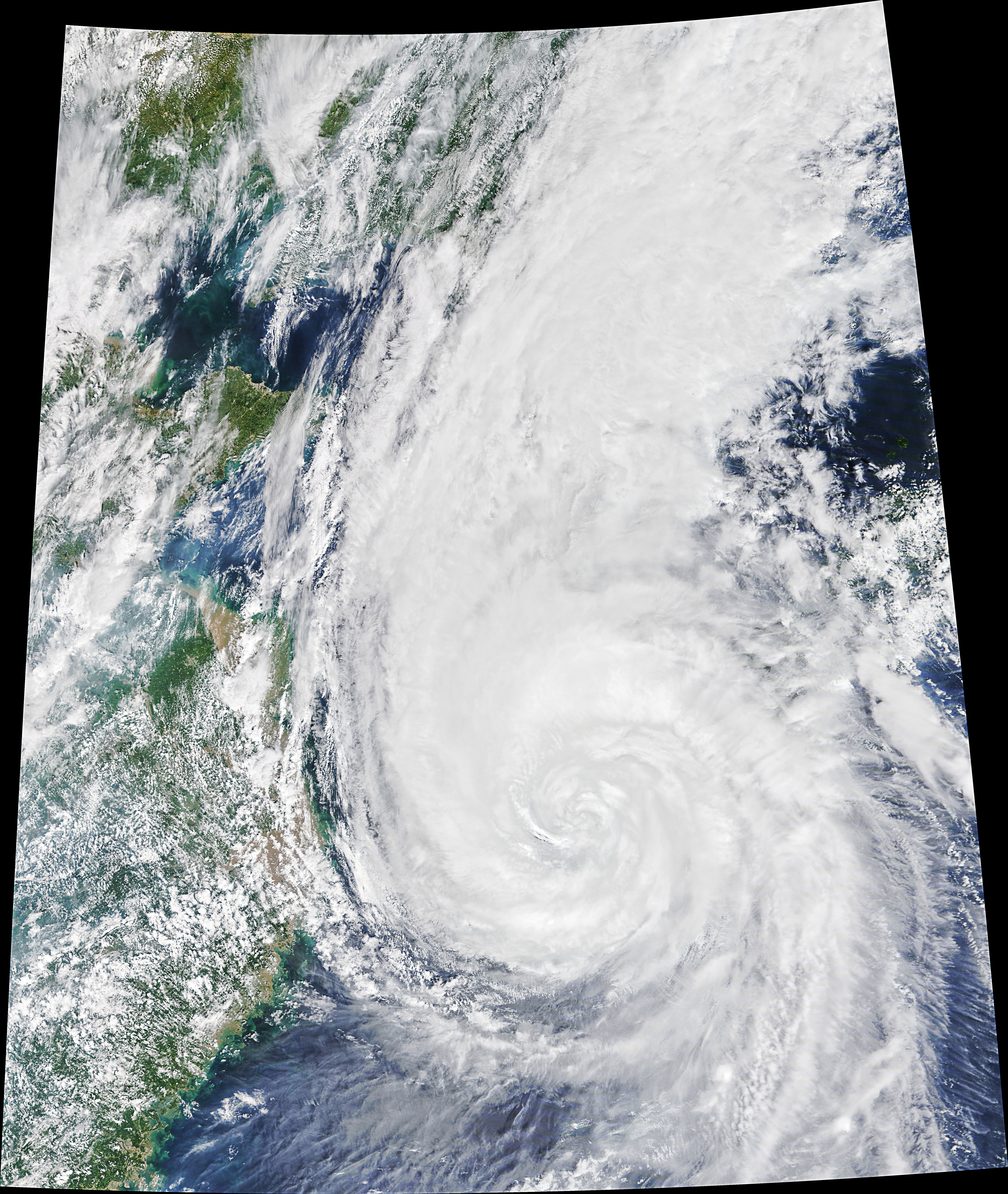 Typhoon Maysak Batters South Korea - related image preview