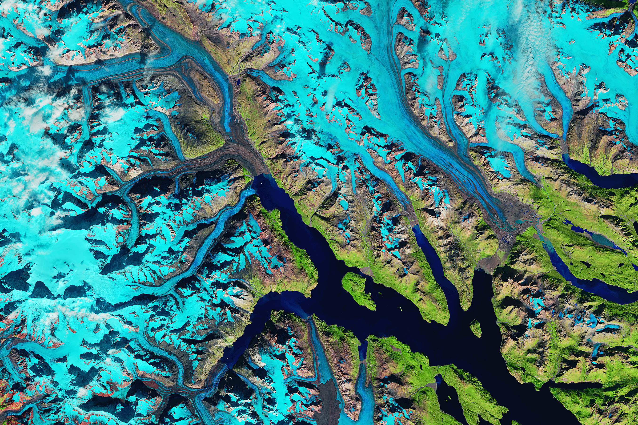 Where Ice Still Flows into Glacier Bay - related image preview