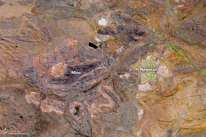 Mining for Iron at Mount Whaleback - related image preview