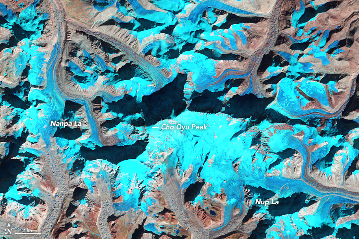 Snow-Free Glaciers in Winter