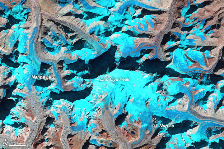 Snow-Free Glaciers in Winter - related image preview