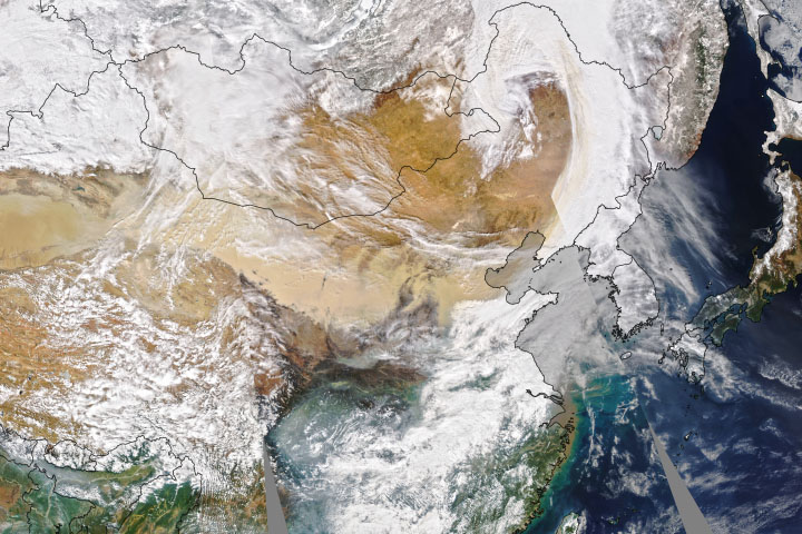 Early Season Dust Storm Hits Beijing