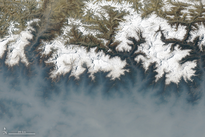 A Fierce Fire Season in Nepal - related image preview