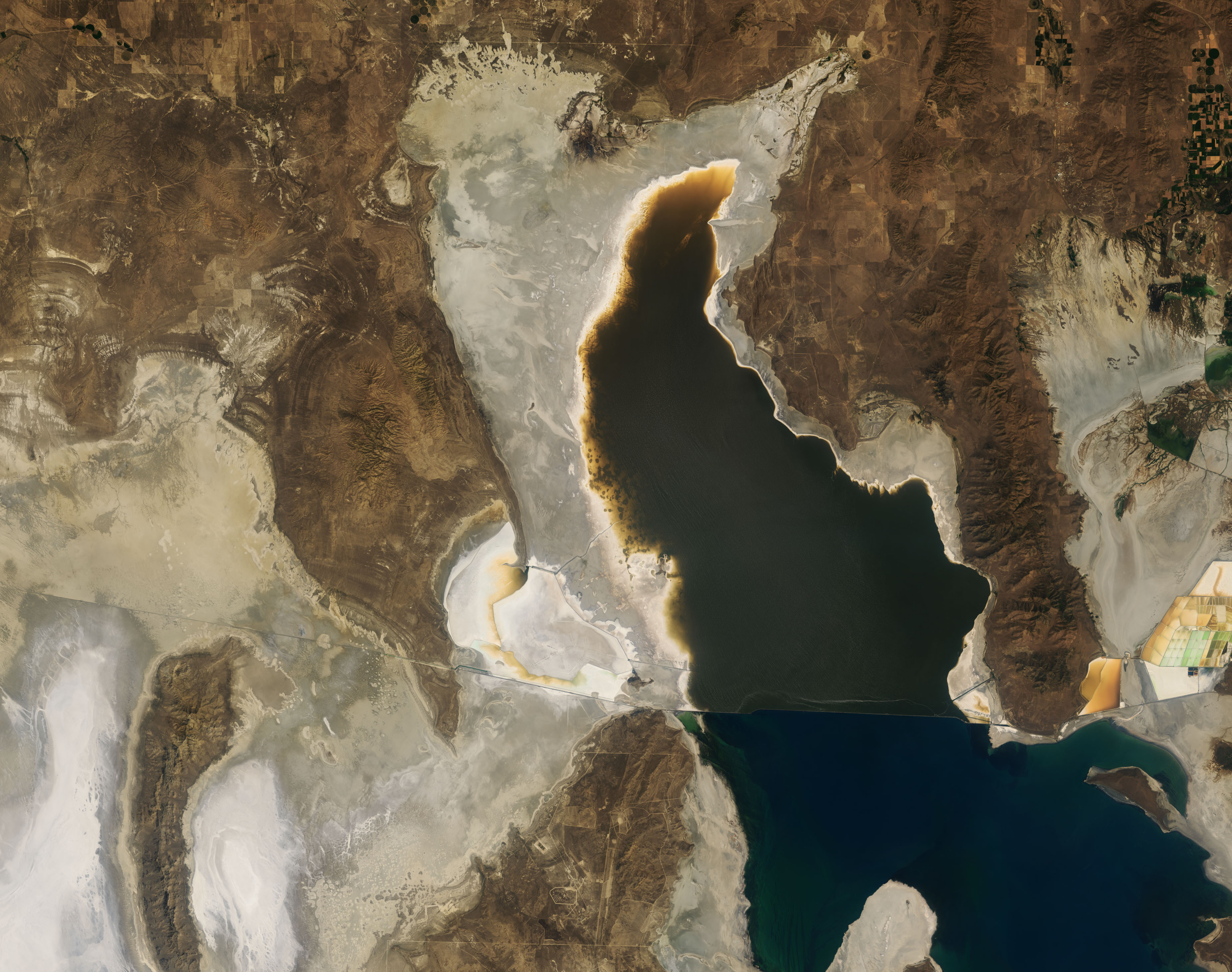 Record Low for Great Salt Lake - related image preview