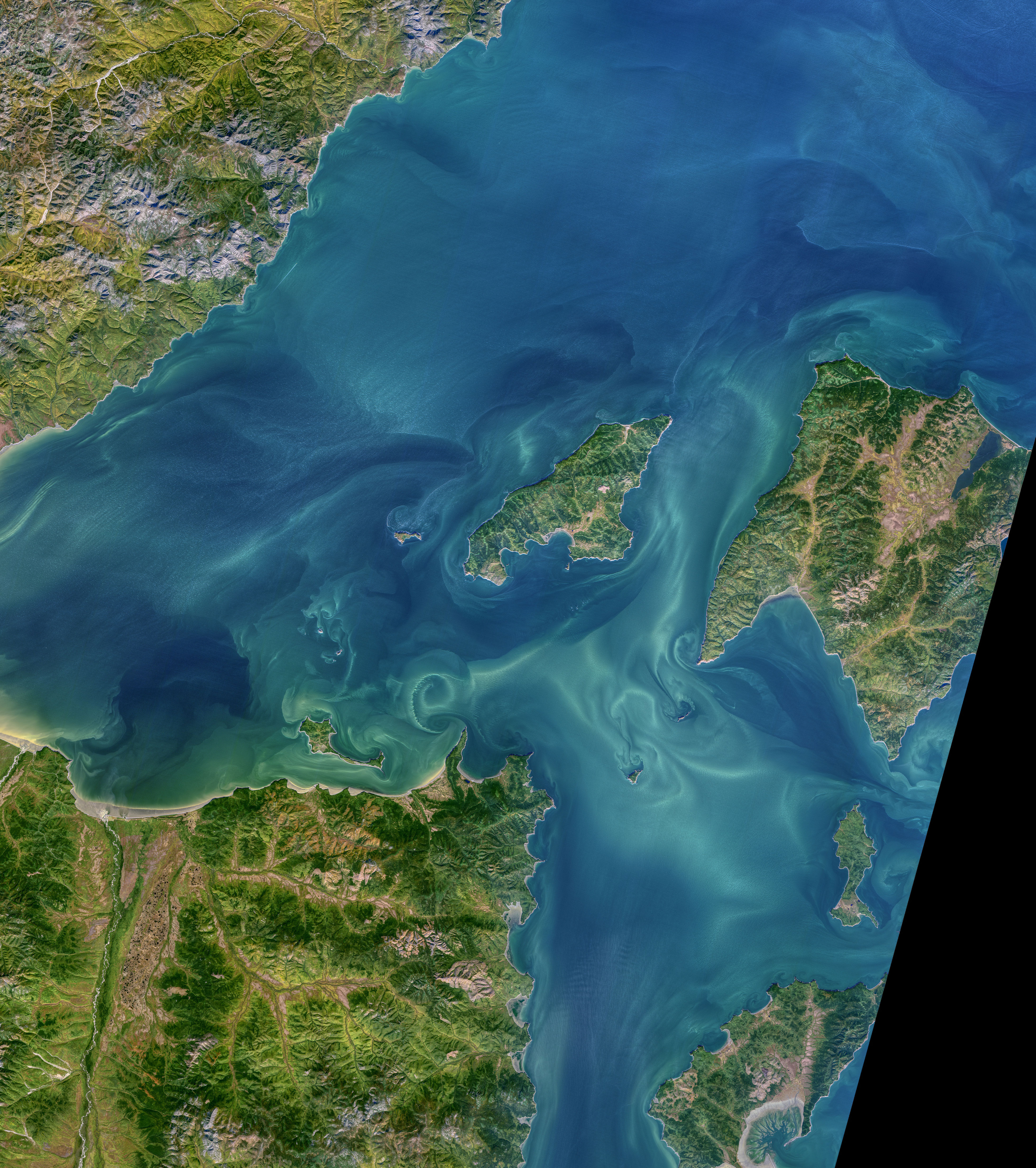 Tidal Vortices in the Sea of Okhotsk - related image preview