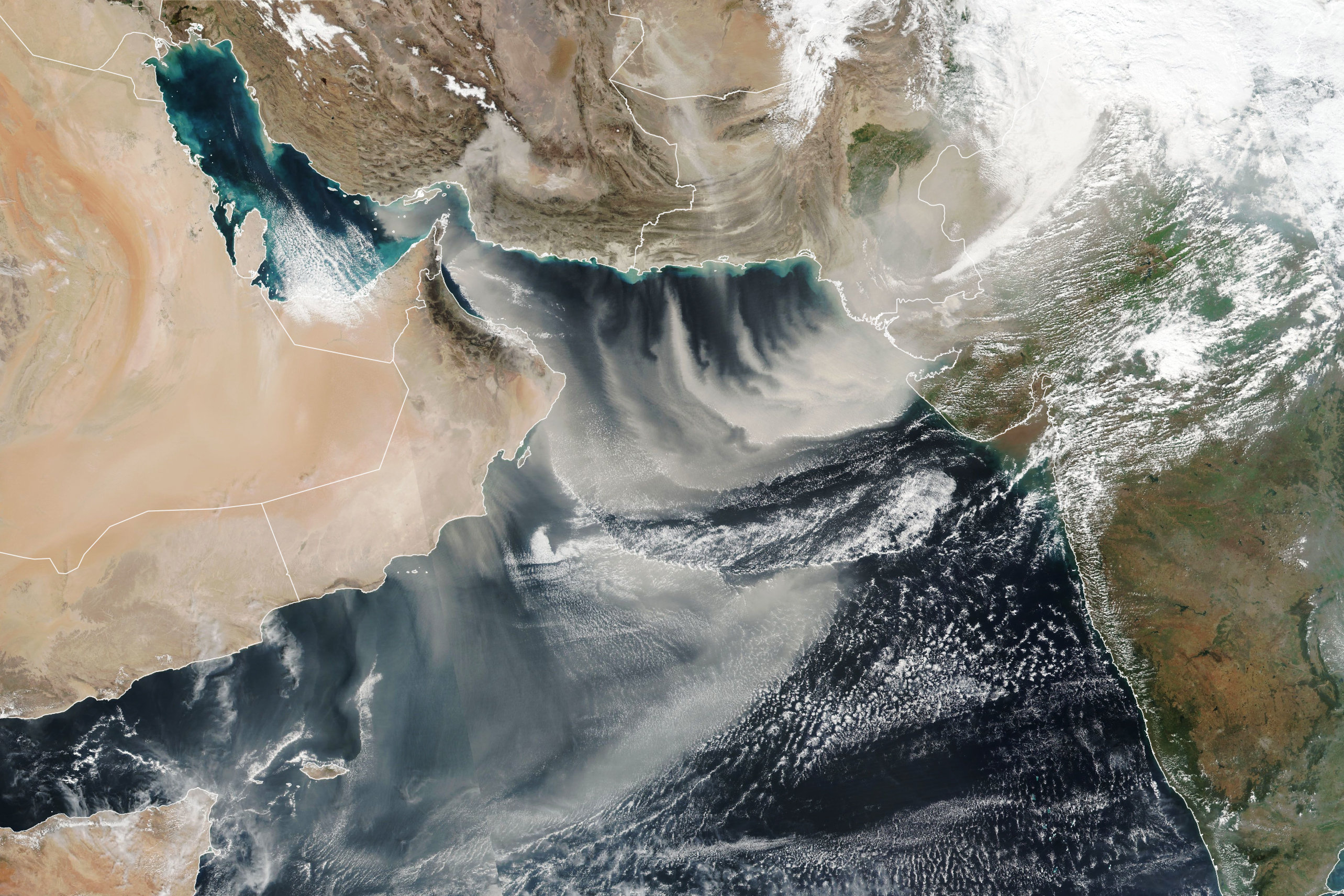 Dust Storm Envelops the Arabian Sea - related image preview