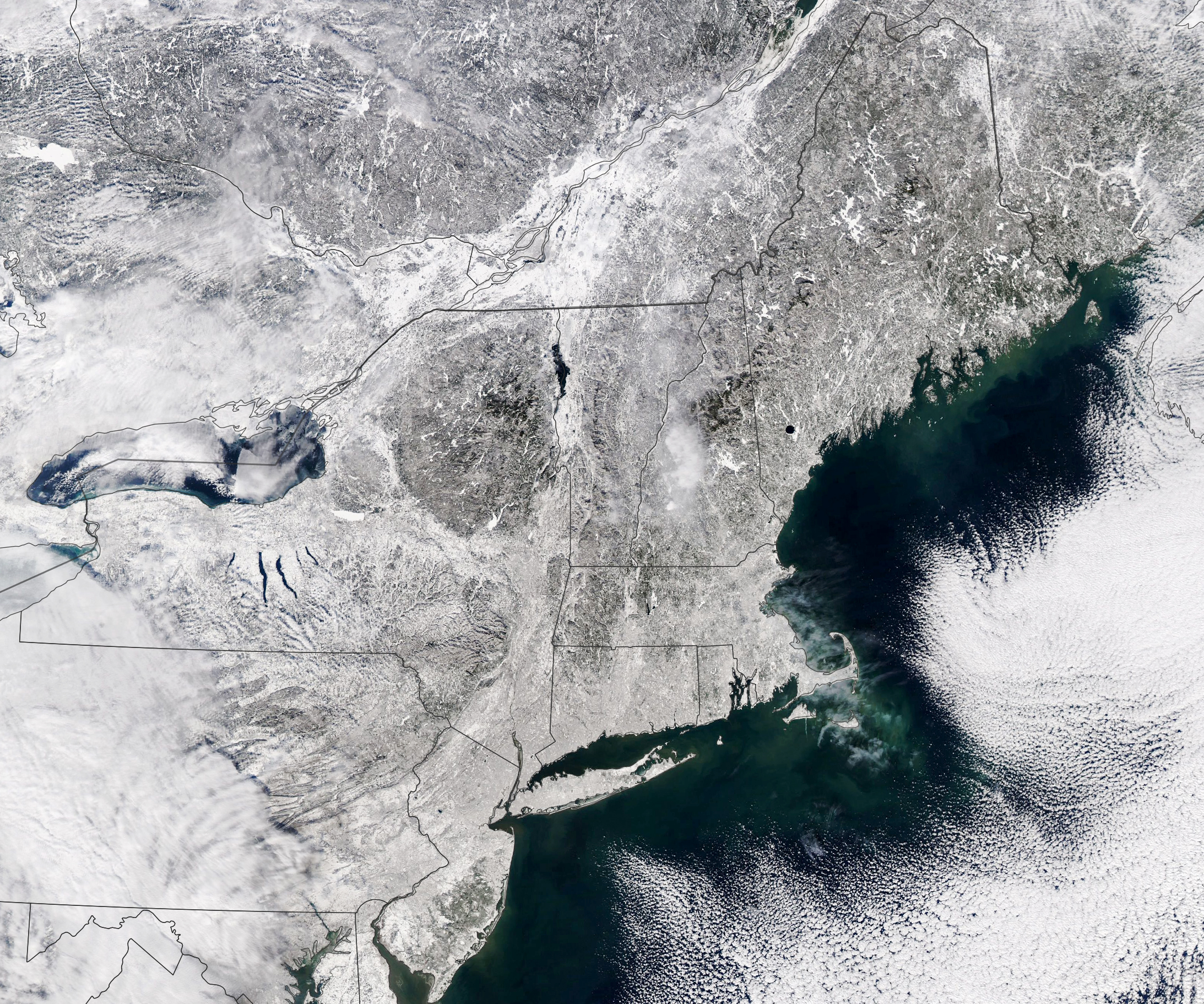 Blizzard Blankets Northeast U.S. in Snow - related image preview