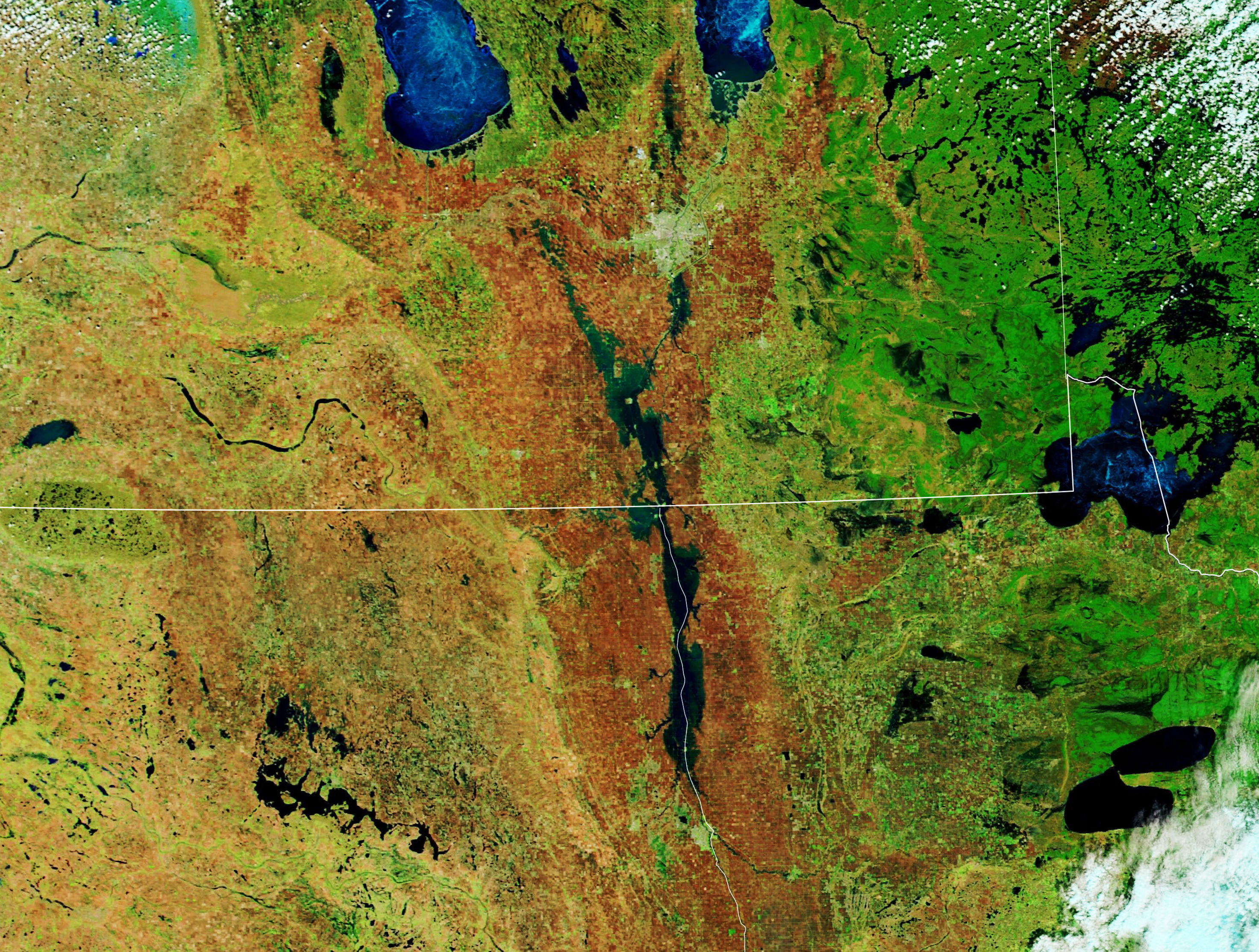 Red River Flooding is Worst in a Decade - related image preview