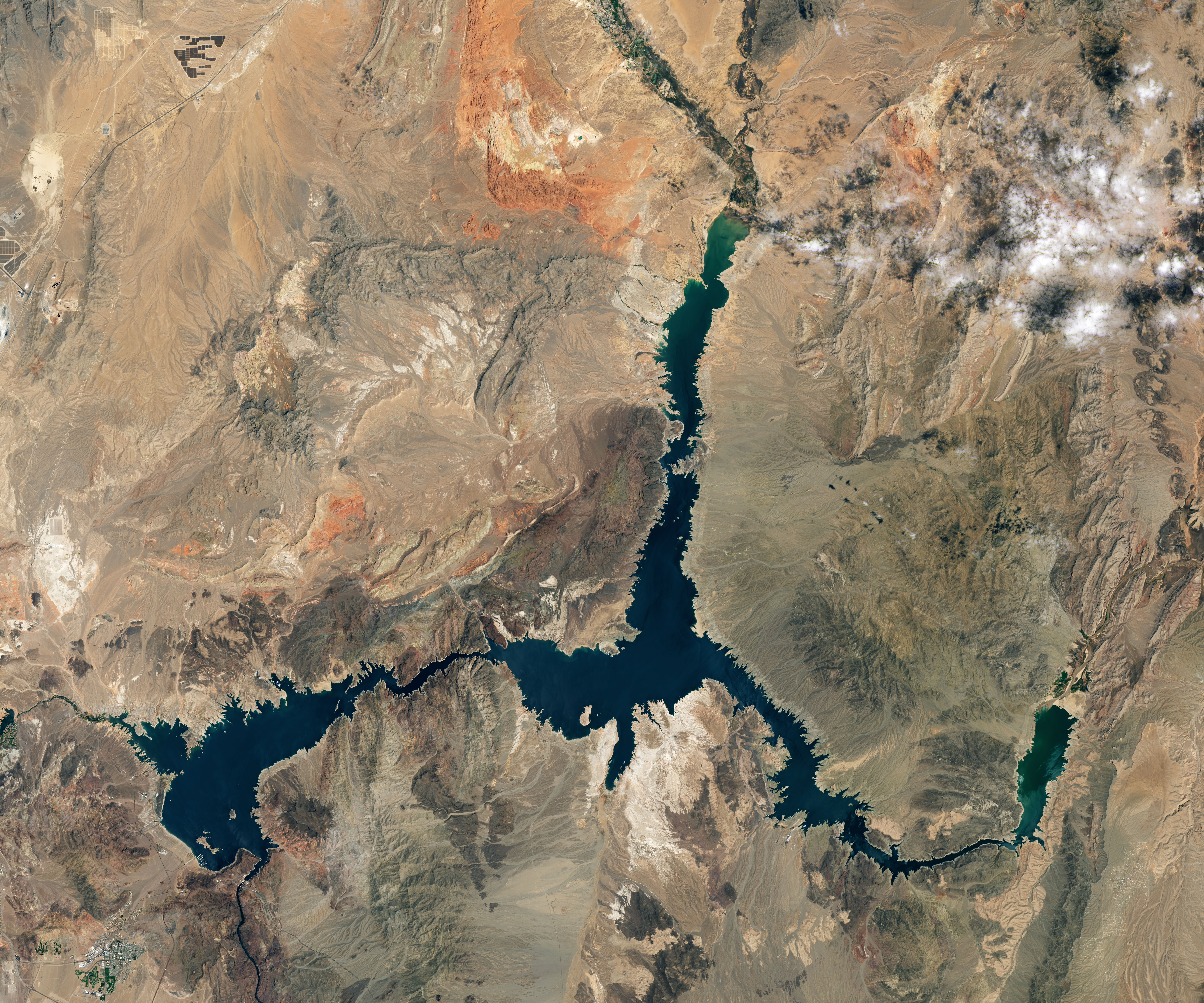 Lake Mead Keeps Dropping - related image preview