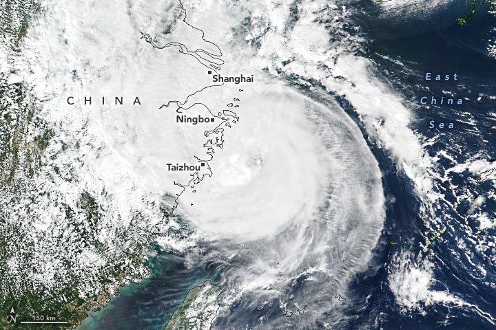Typhoon Muifa Lands Near Shanghai