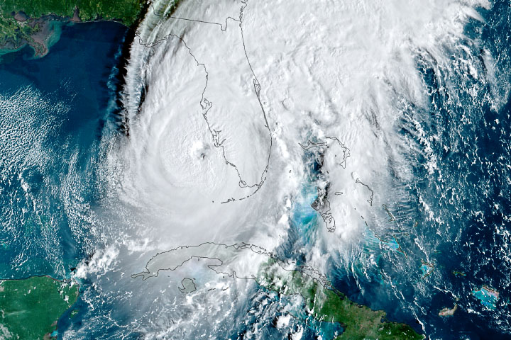 Hurricane Ian Reaches Florida