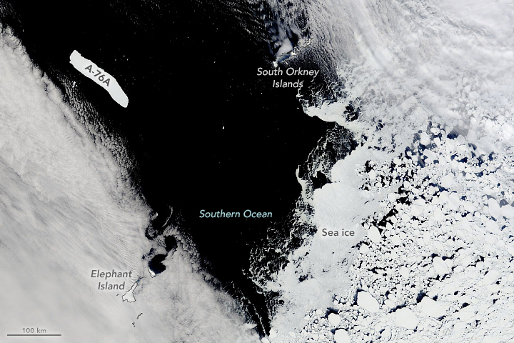 Iceberg A-76A in the Drake Passage - related image preview