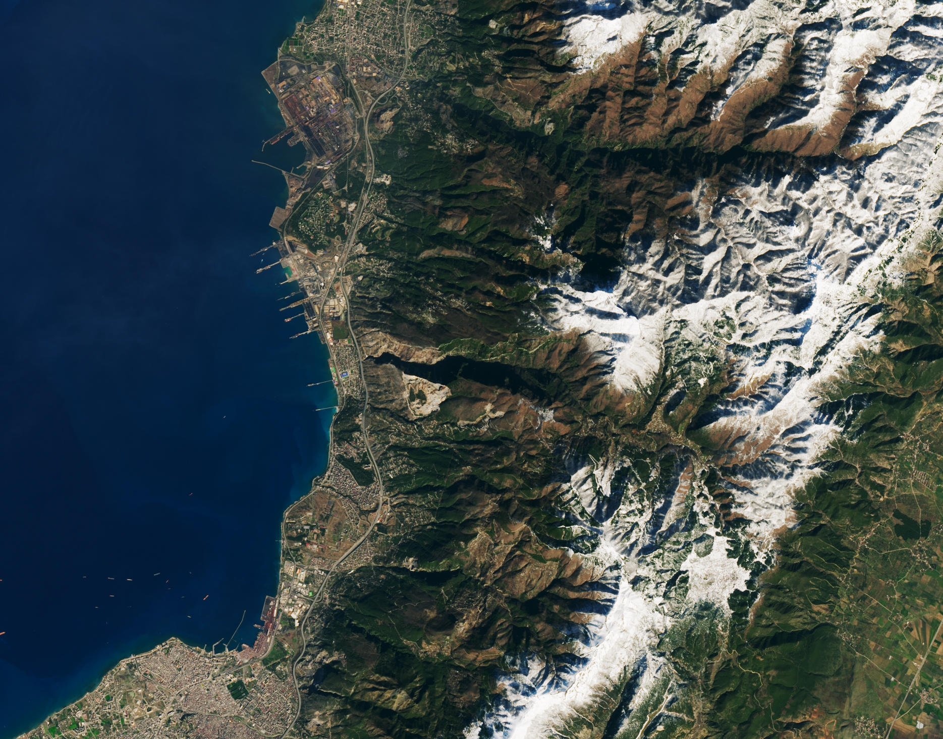 Landslides in Türkiye - related image preview