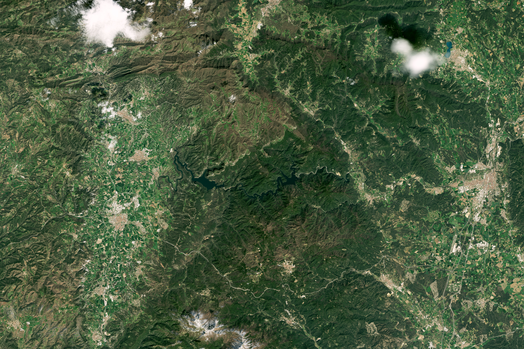 Shrinking Reservoirs in Catalonia - related image preview