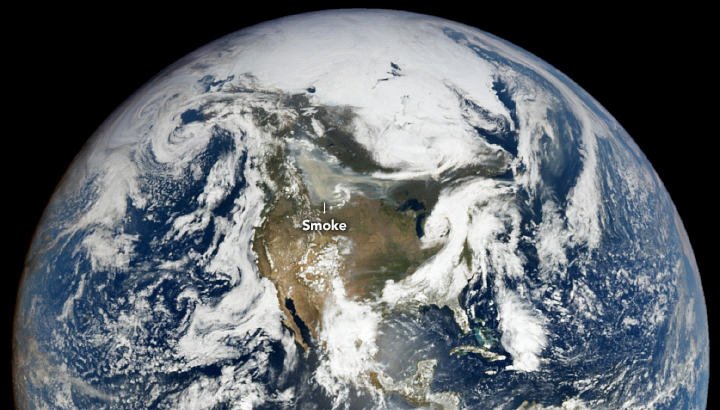 The smoke clouds generated by the wildfires ongoing in Canada