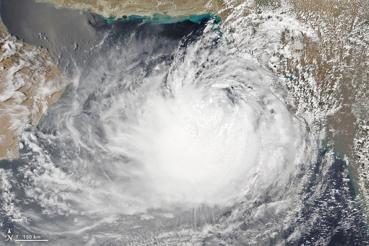 Cyclone Biparjoy Churns Toward India and Pakistan - related image preview