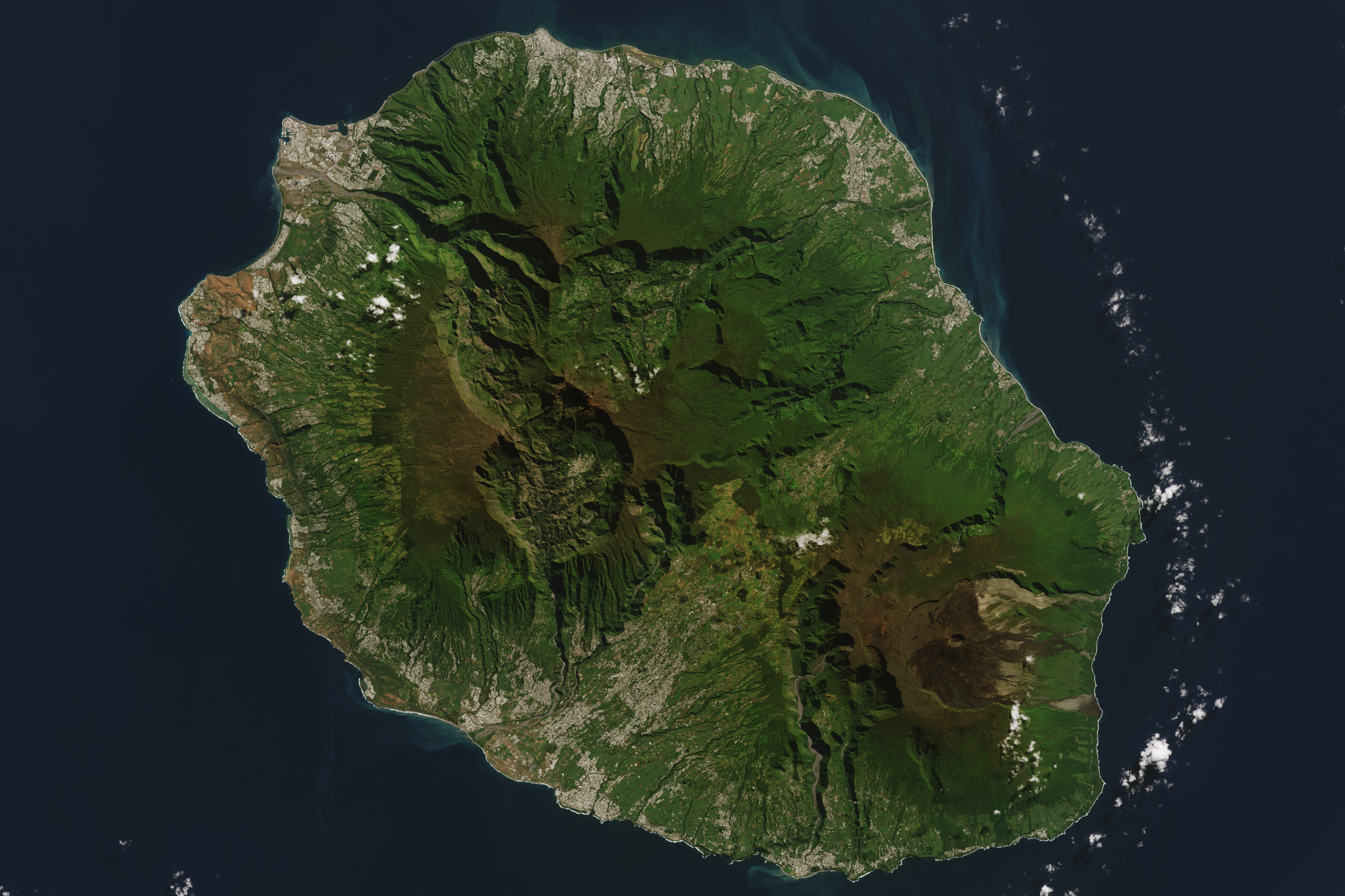 Snow Peak, Réunion Island - related image preview