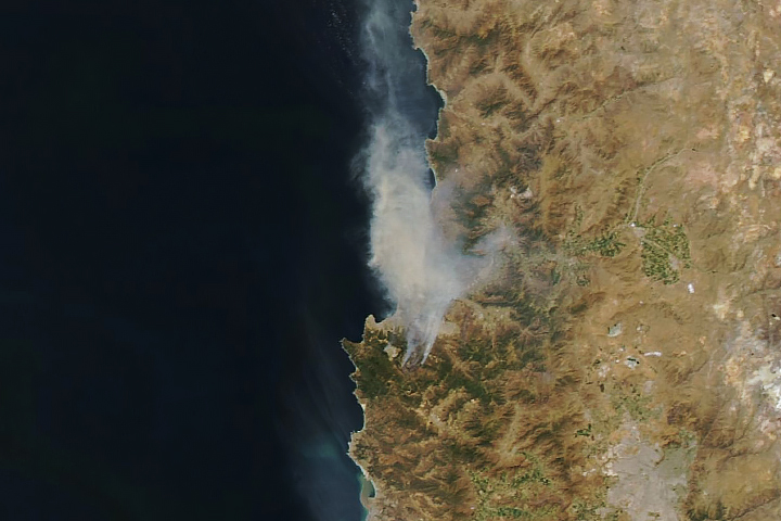 Fires Rage in Central Chile - selected image