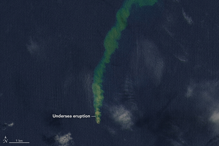 An Underwater Plume From Kavachi - related image preview