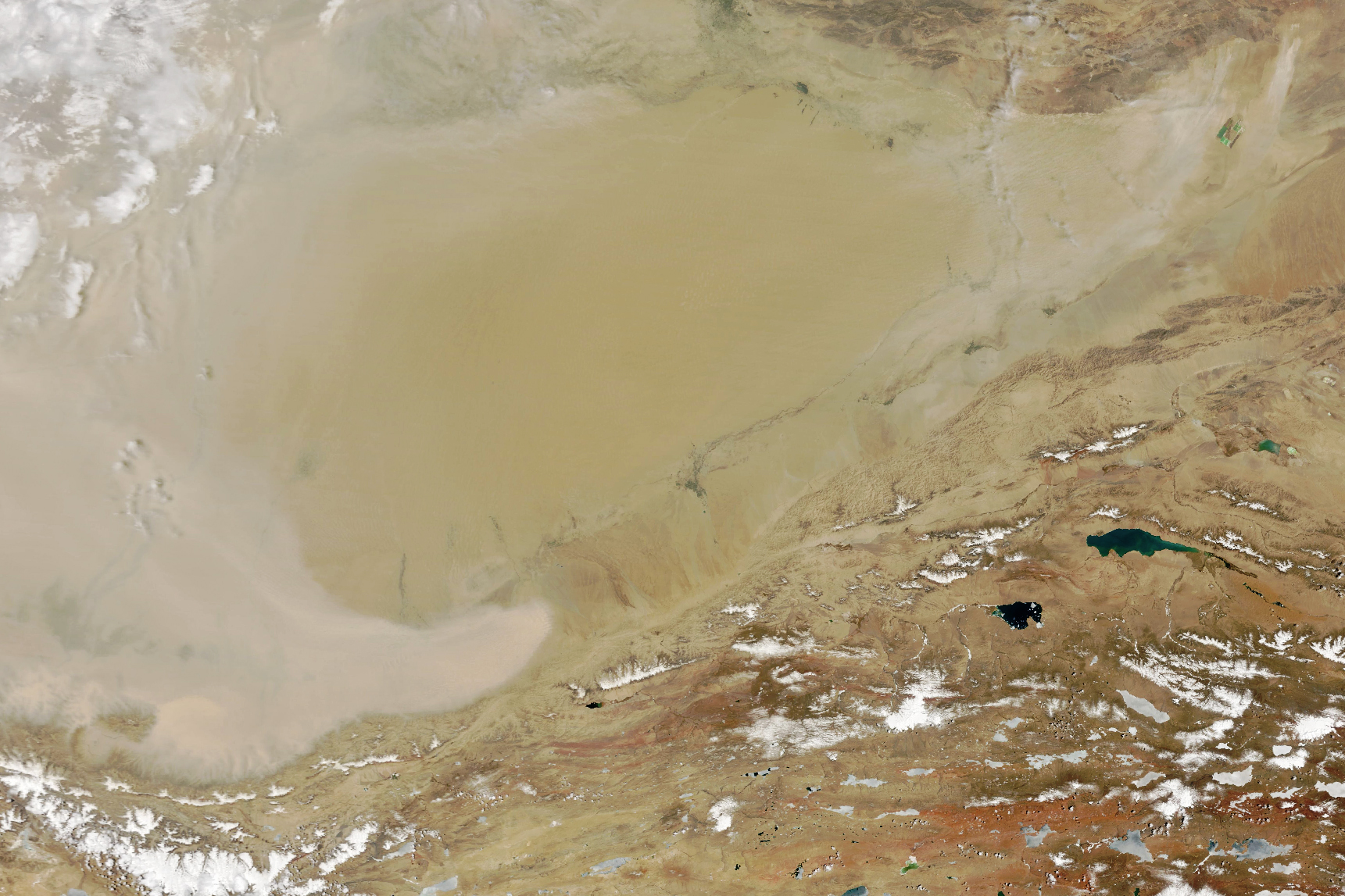 Dusty Spring in the Tarim Basin - related image preview
