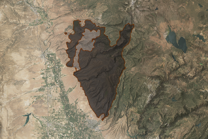 California's Park Fire Spread Fast and Hot