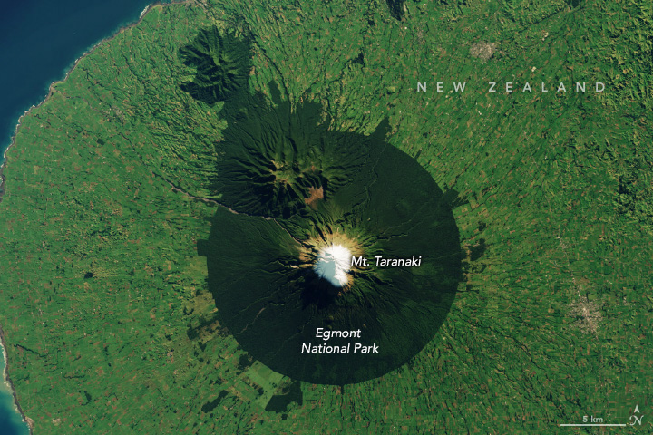 Mount Taranaki’s Ring of Forest