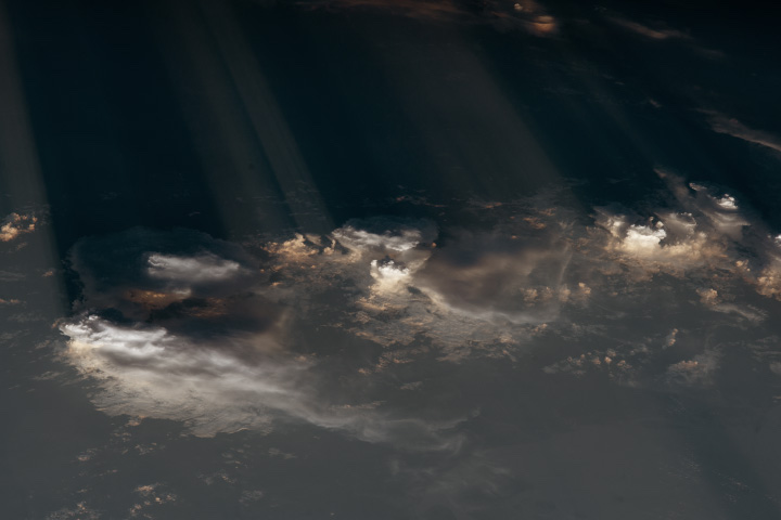 Crepuscular Rays and Cumulonimbus Clouds - related image preview