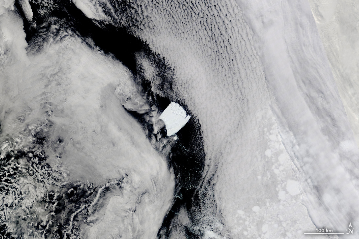 Antarctic Iceberg Spins Out - related image preview