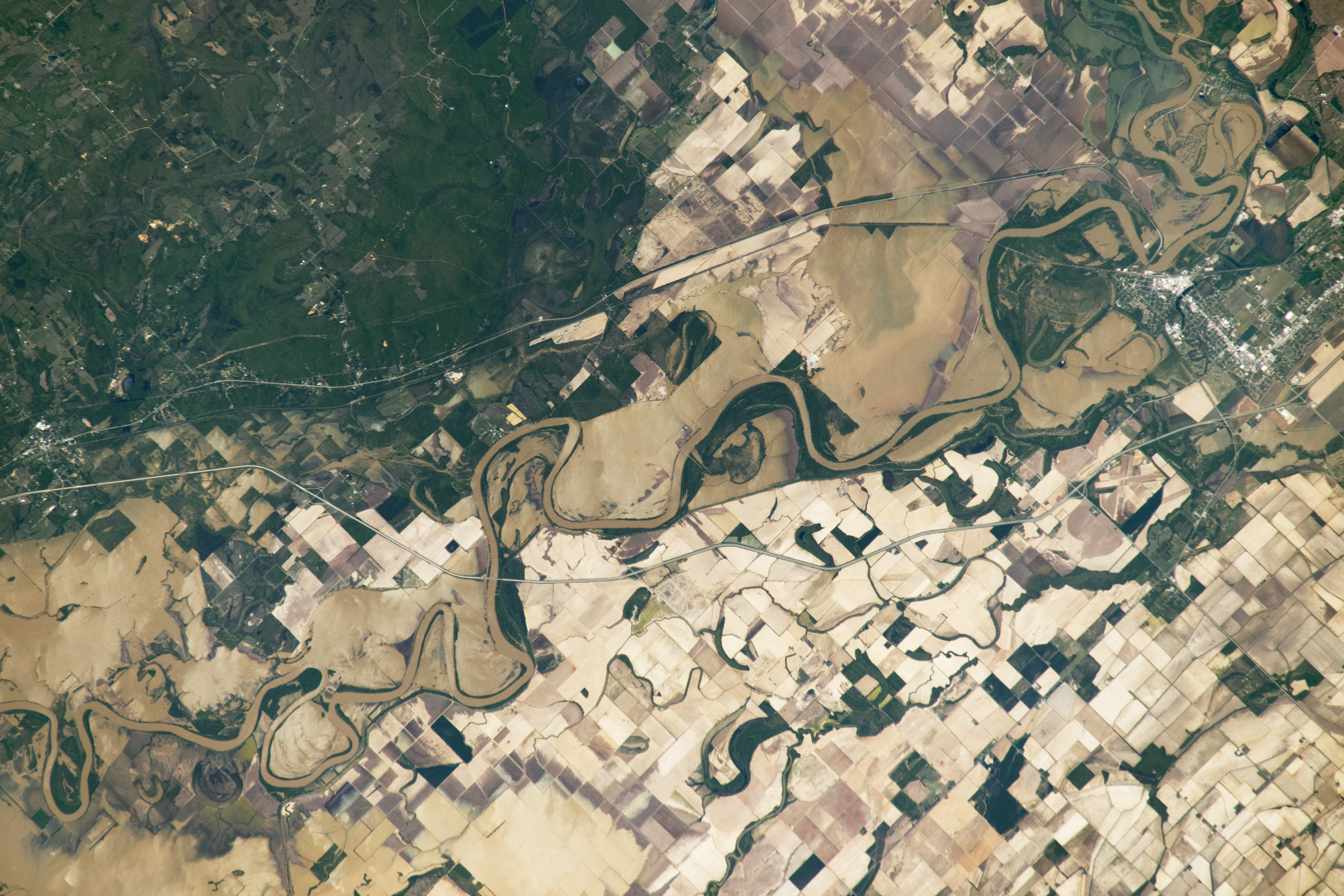 Arkansas Farmers Face Lingering Floodwaters - related image preview