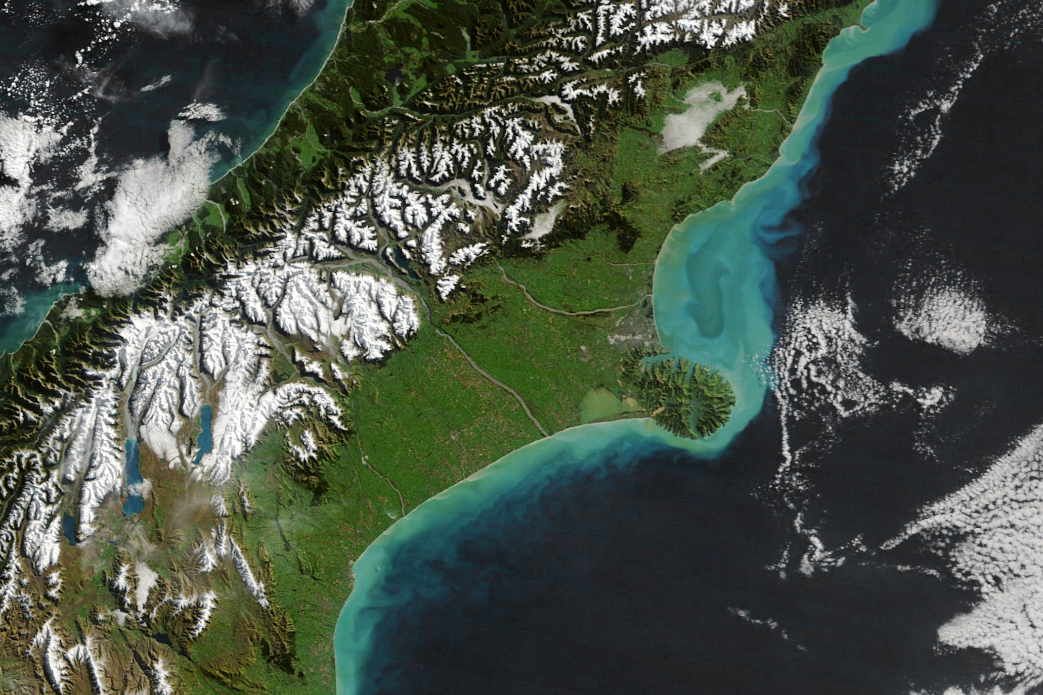 Late-Autumn Storm Lashes New Zealand - related image preview