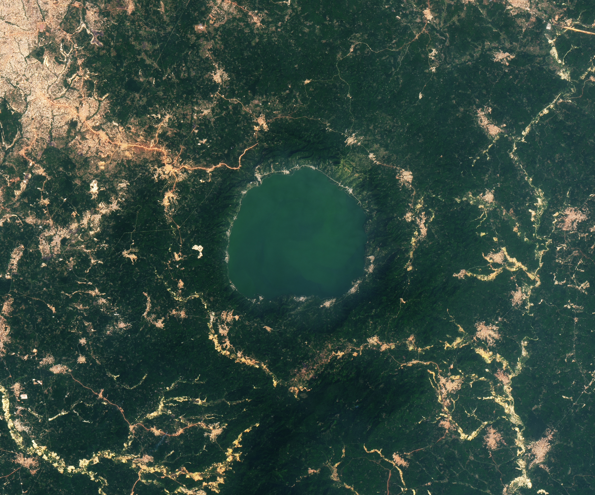 An Explosive Beginning for Lake Bosumtwi - related image preview
