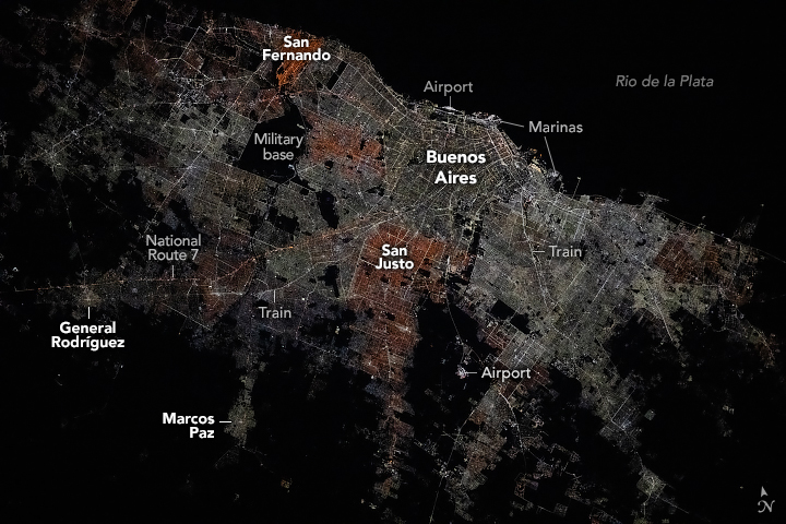 Traversing Buenos Aires at Night - related image preview