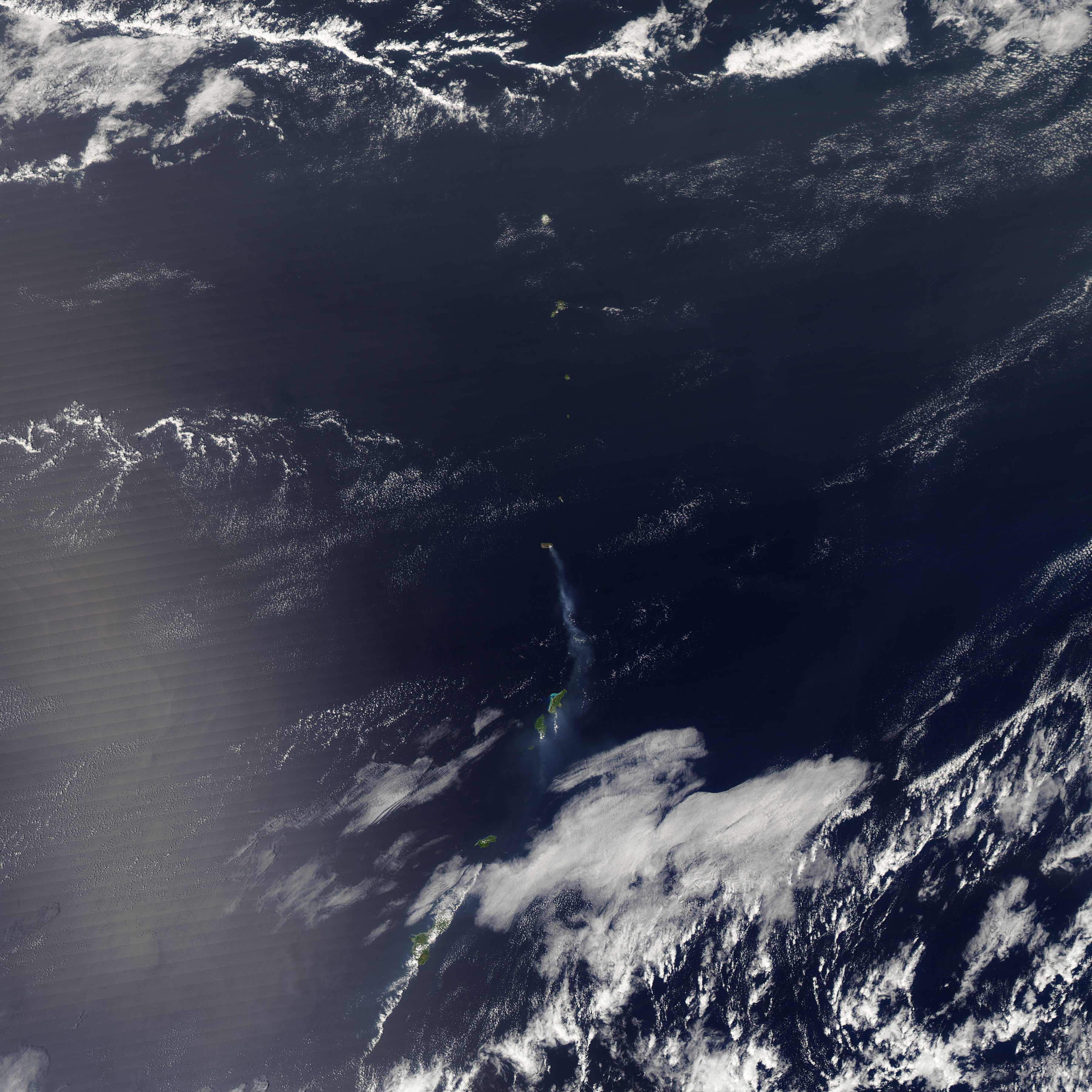 Emissions from Anatahan - related image preview