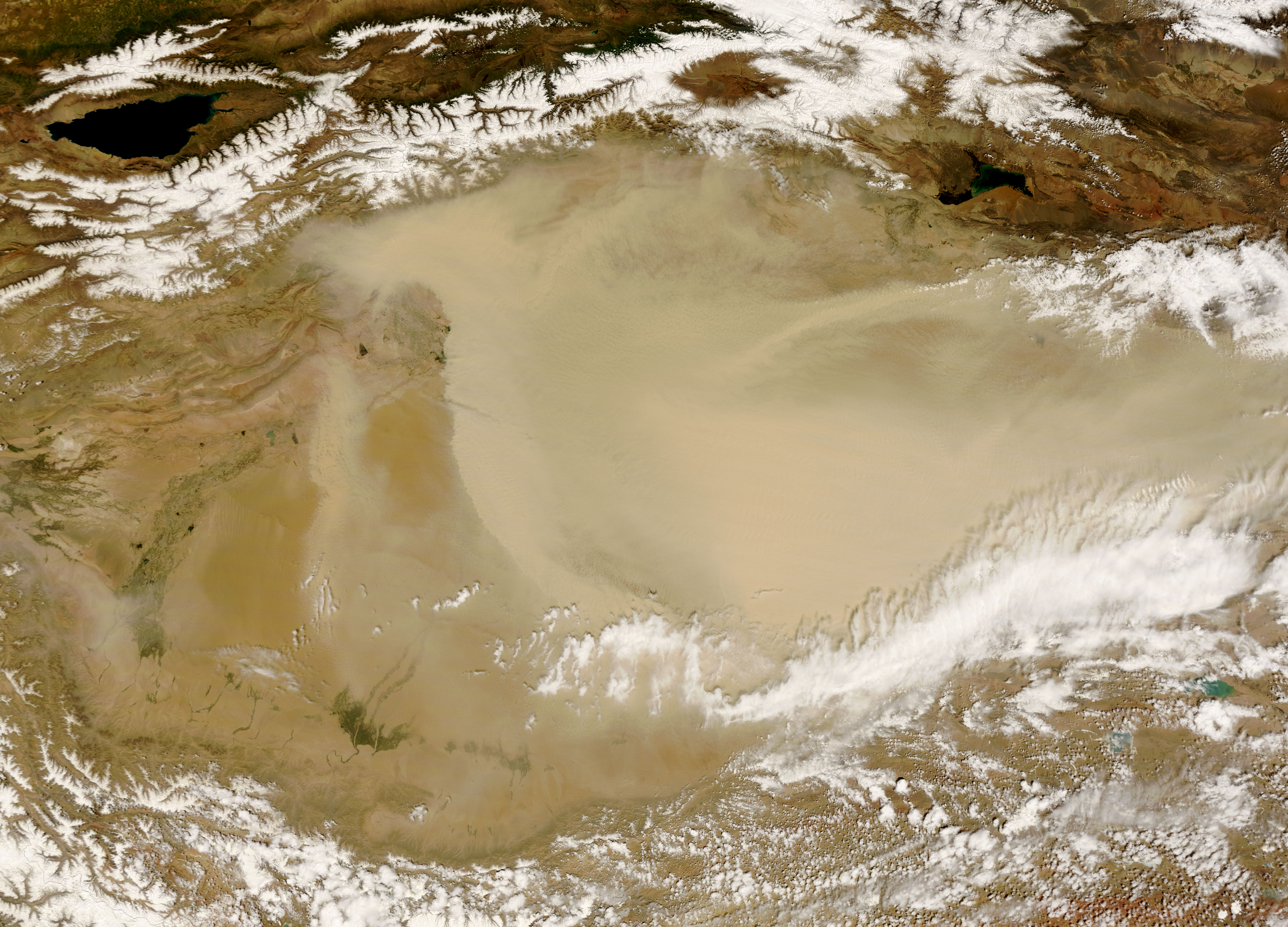 Dust Storm in the Taklimakan Desert - related image preview