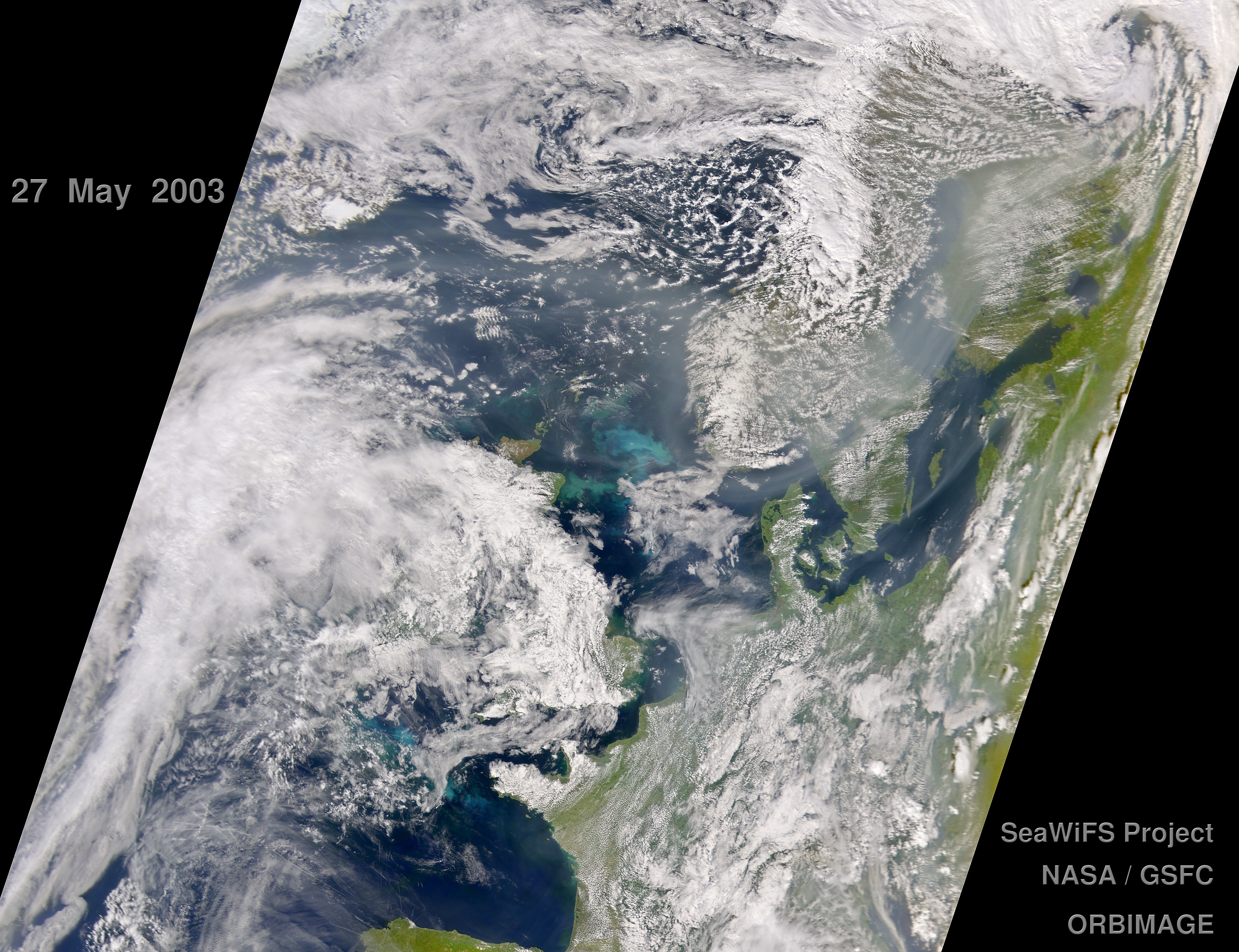 Smoke from Asian Fires over Europe - related image preview